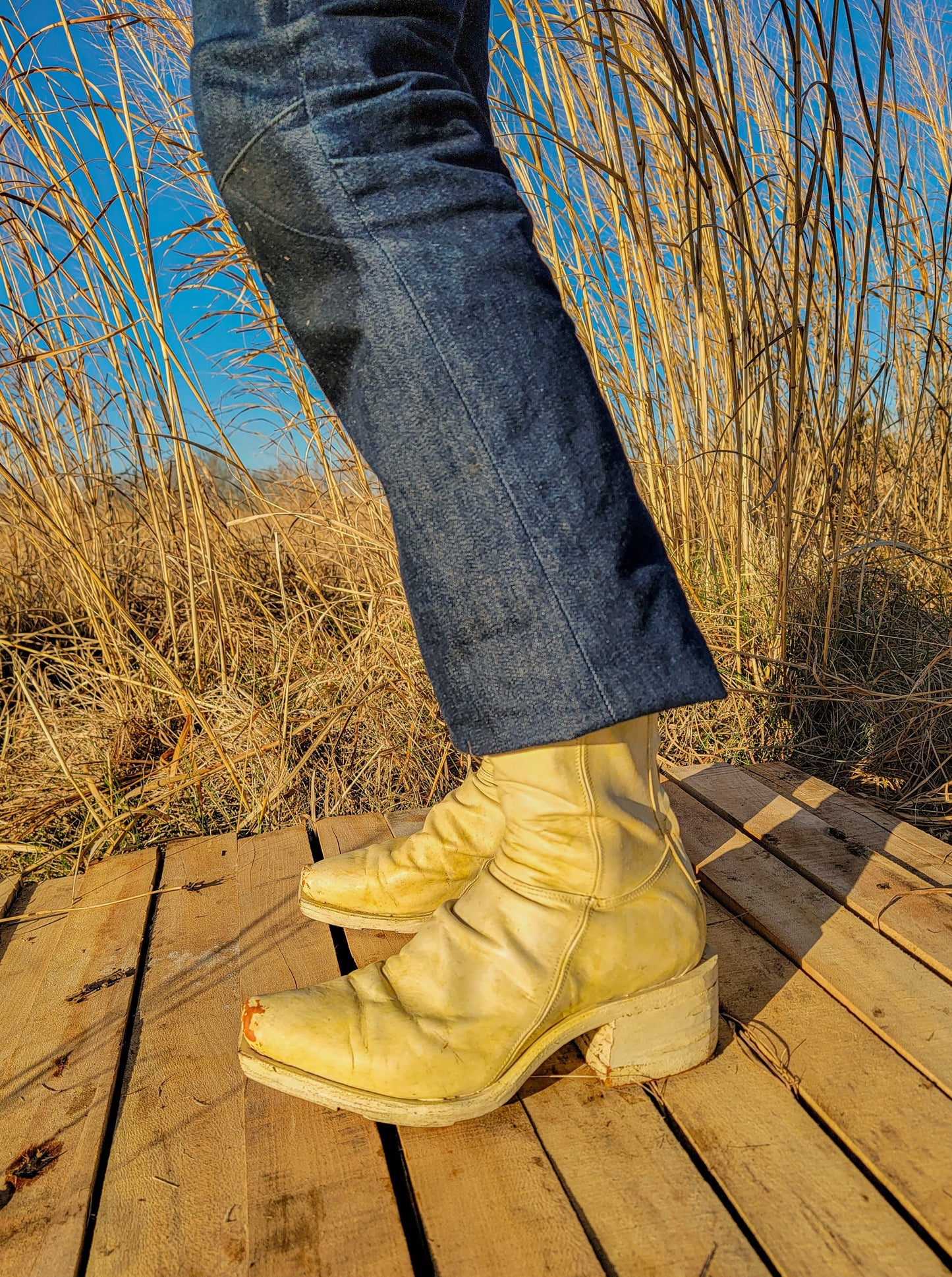 001: Aged Straw (Acrylic on top of Oil Finish)