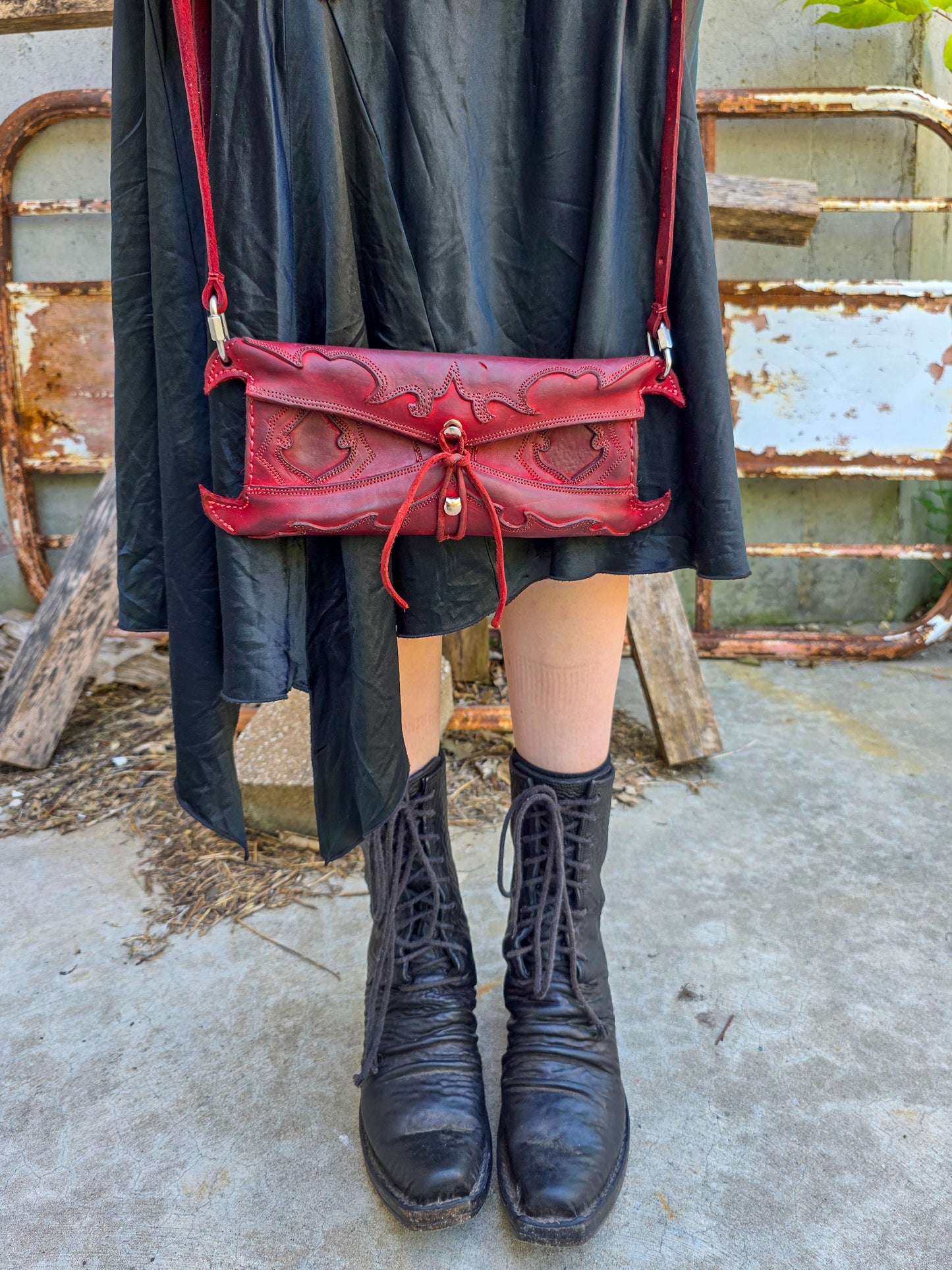 00WSC in HorseRump: Red Smooth (Exact Bag)