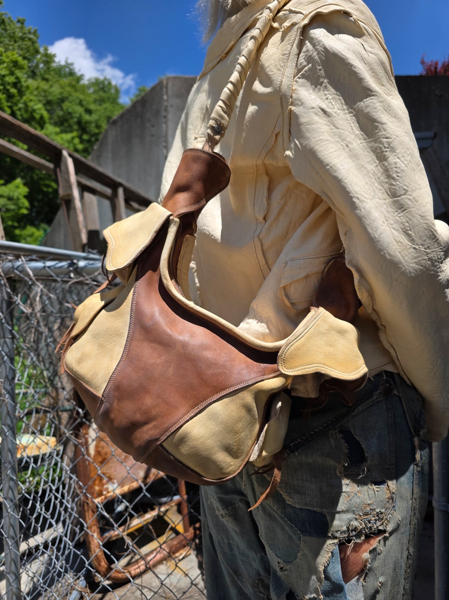 00WSB in Natural Vegtan HorseRump and Dirty White/Aged Straw HorseShouldler