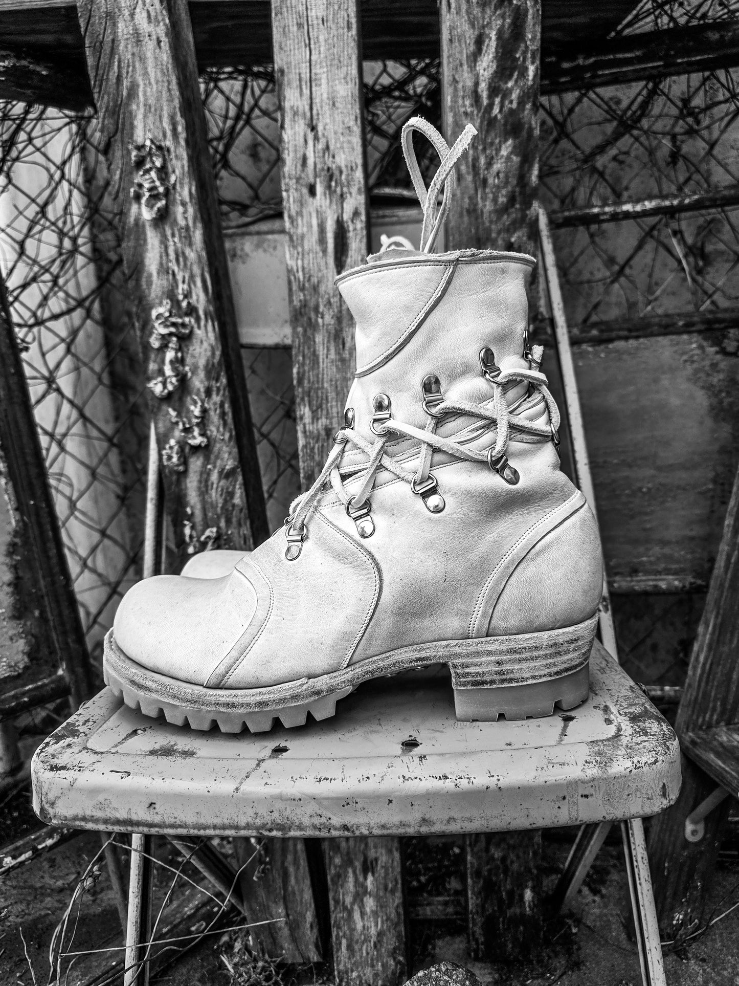 R0014 Spiral Laceup in Horse Shoulder Leather (Customer Designed)
