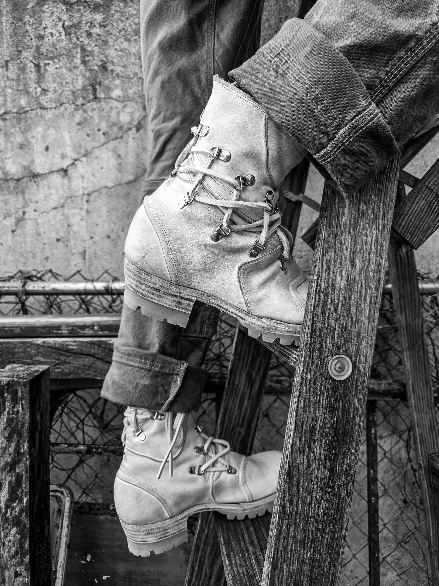 R0014 Spiral Laceup in Horse Shoulder Leather (Customer Designed)